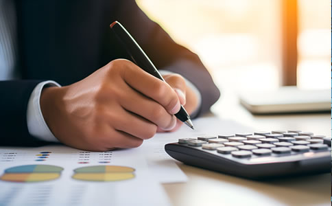 怎樣選擇廣州代理記賬公司:選擇費(fèi)用及優(yōu)勢(shì) 怎樣選擇廣州代理記賬公司:選擇費(fèi)用及優(yōu)勢(shì)